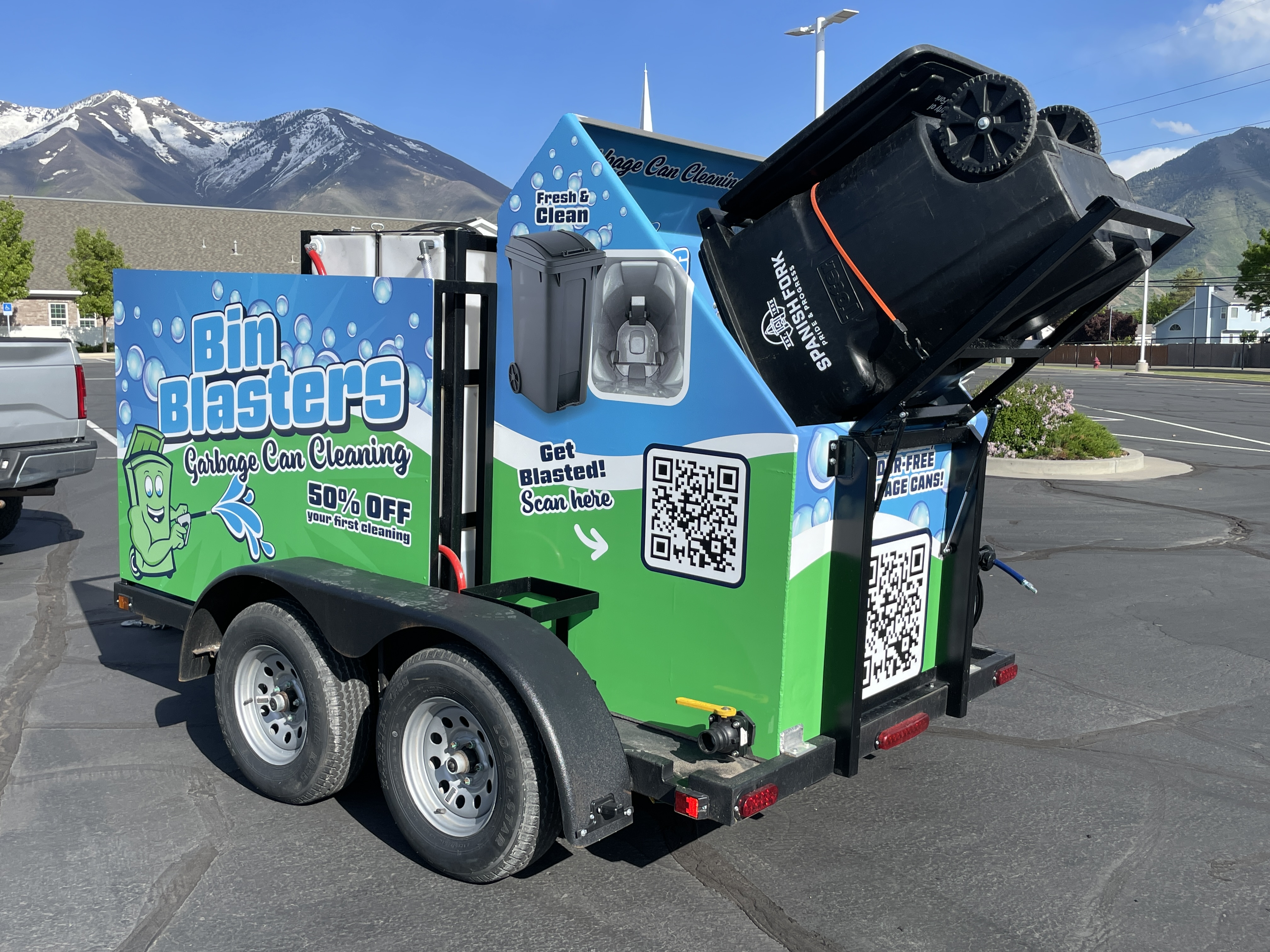 Can Cleaning Trailer Can Cleaning Trailer with Lifter